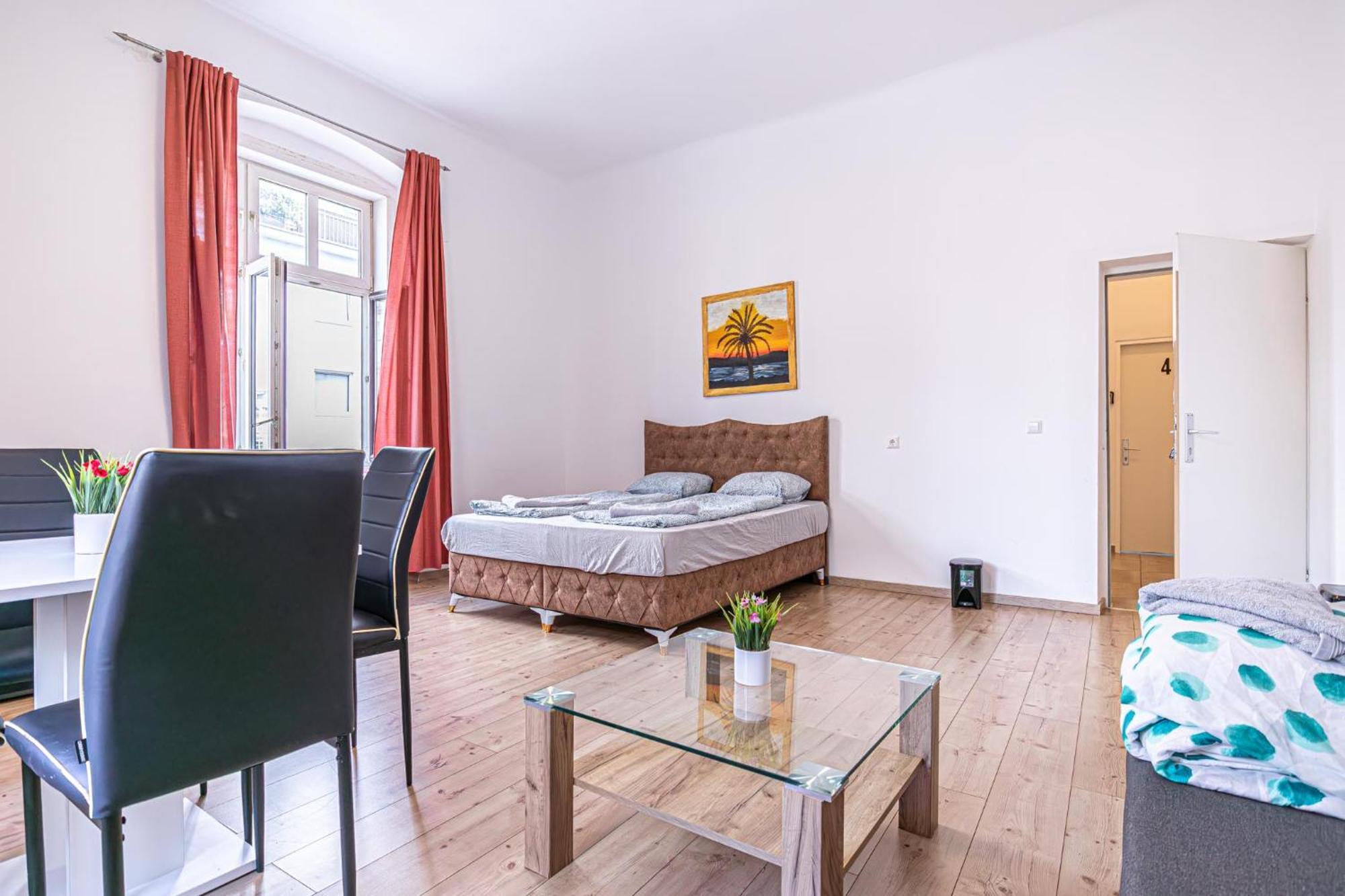 6 Min To Amusement Park - Economy Rooms In Shared Apartment Вена Экстерьер фото