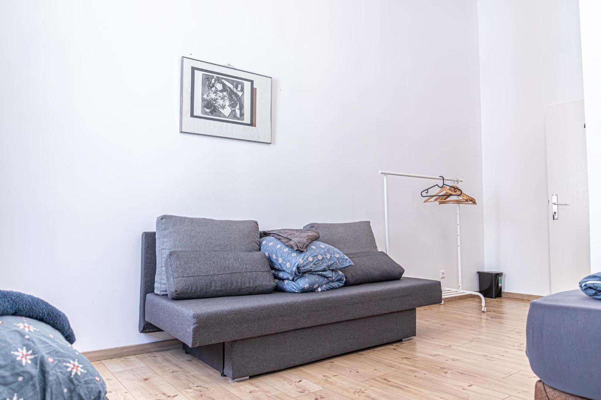 6 Min To Amusement Park - Economy Rooms In Shared Apartment Вена Экстерьер фото