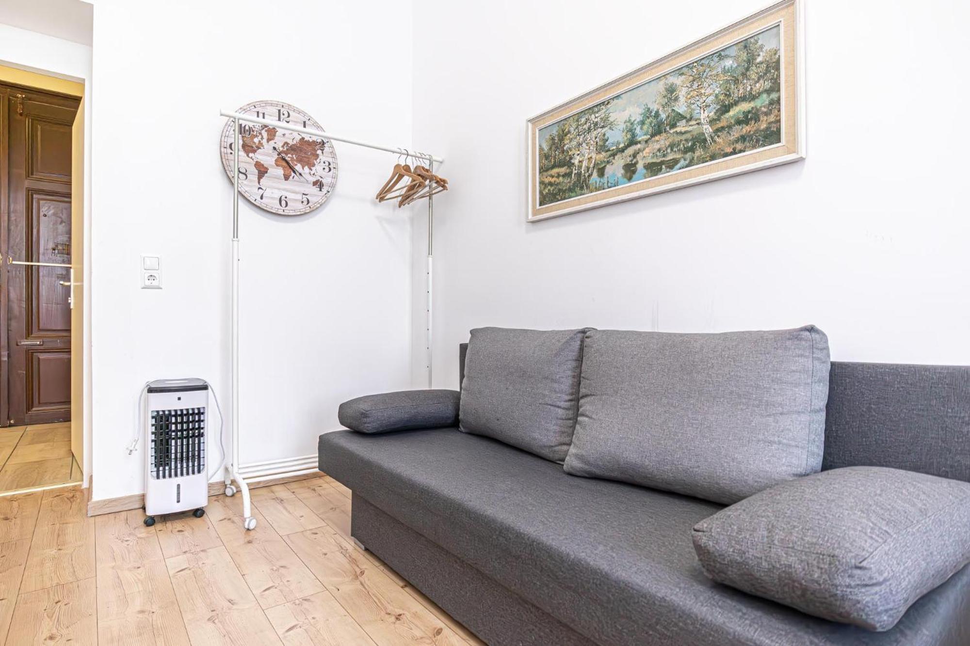 6 Min To Amusement Park - Economy Rooms In Shared Apartment Вена Экстерьер фото