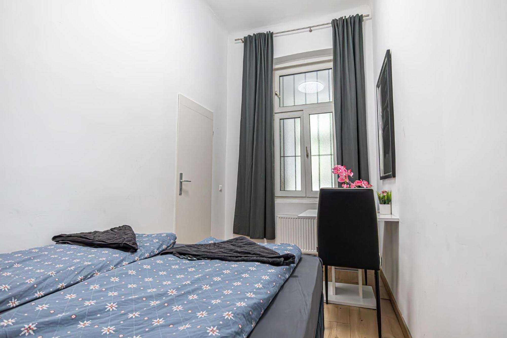 6 Min To Amusement Park - Economy Rooms In Shared Apartment Вена Экстерьер фото