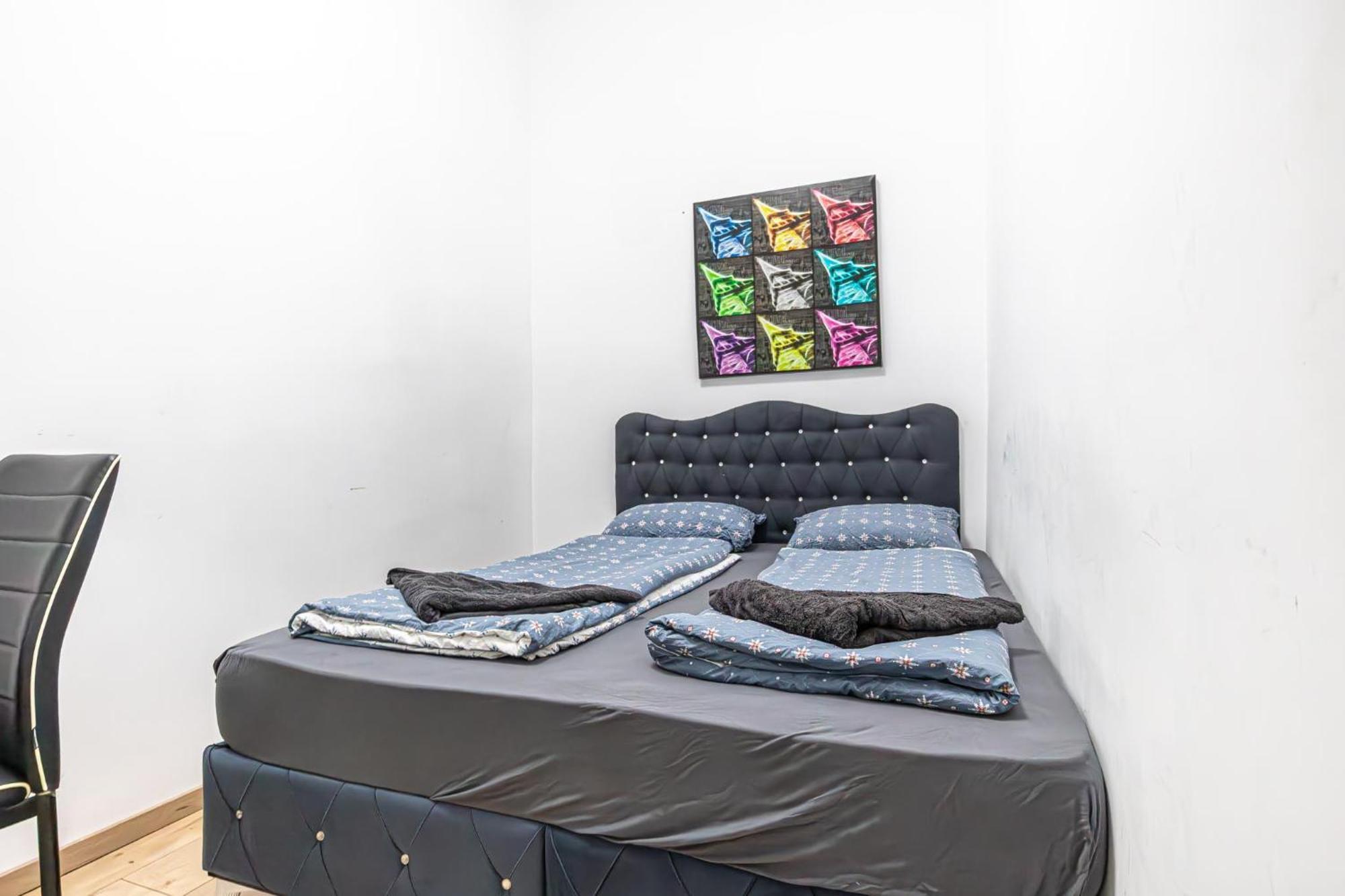 6 Min To Amusement Park - Economy Rooms In Shared Apartment Вена Экстерьер фото